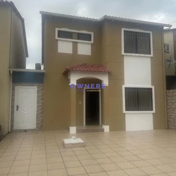 SE ALQUILA CASA AMOBLADA 3 DORMT VILLA CLUB (JLR)