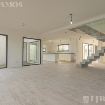 CASA AL AGUA en San Sebastian A7 A ESTRENAR MB
