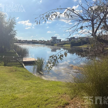 Terreno en Puertos del Lago