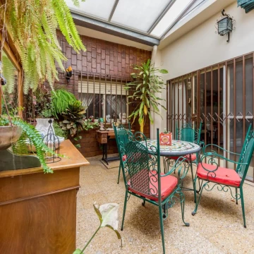 VENTA | PERMUTA - Casa interna 4 dormitorios - Pichincha, Rosario - APTO CRÉDITO.