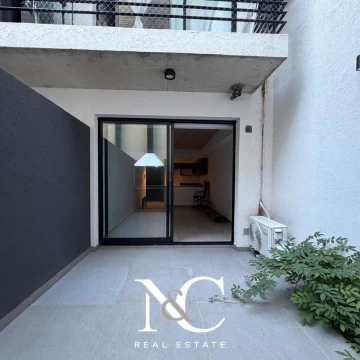 Departamento monoambiente en venta en Plaza Irlanda
