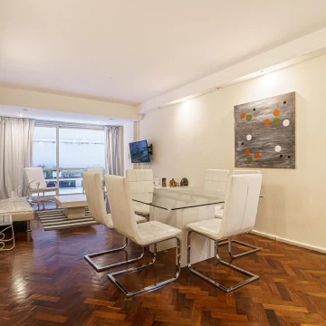 Venta Departamento 3 ambientes con patio, Recoleta.