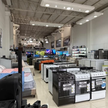 Local en Venta - 730 m2 - Rio Ceballos 