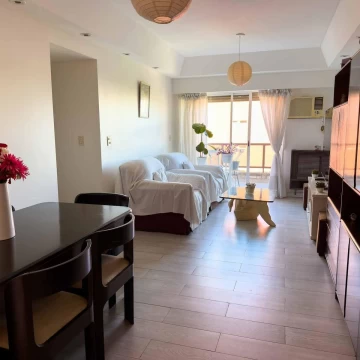 VENTA Departamento 4 AMBIENTES - BALCÓN - COCHERA CUBIERTA - Flores