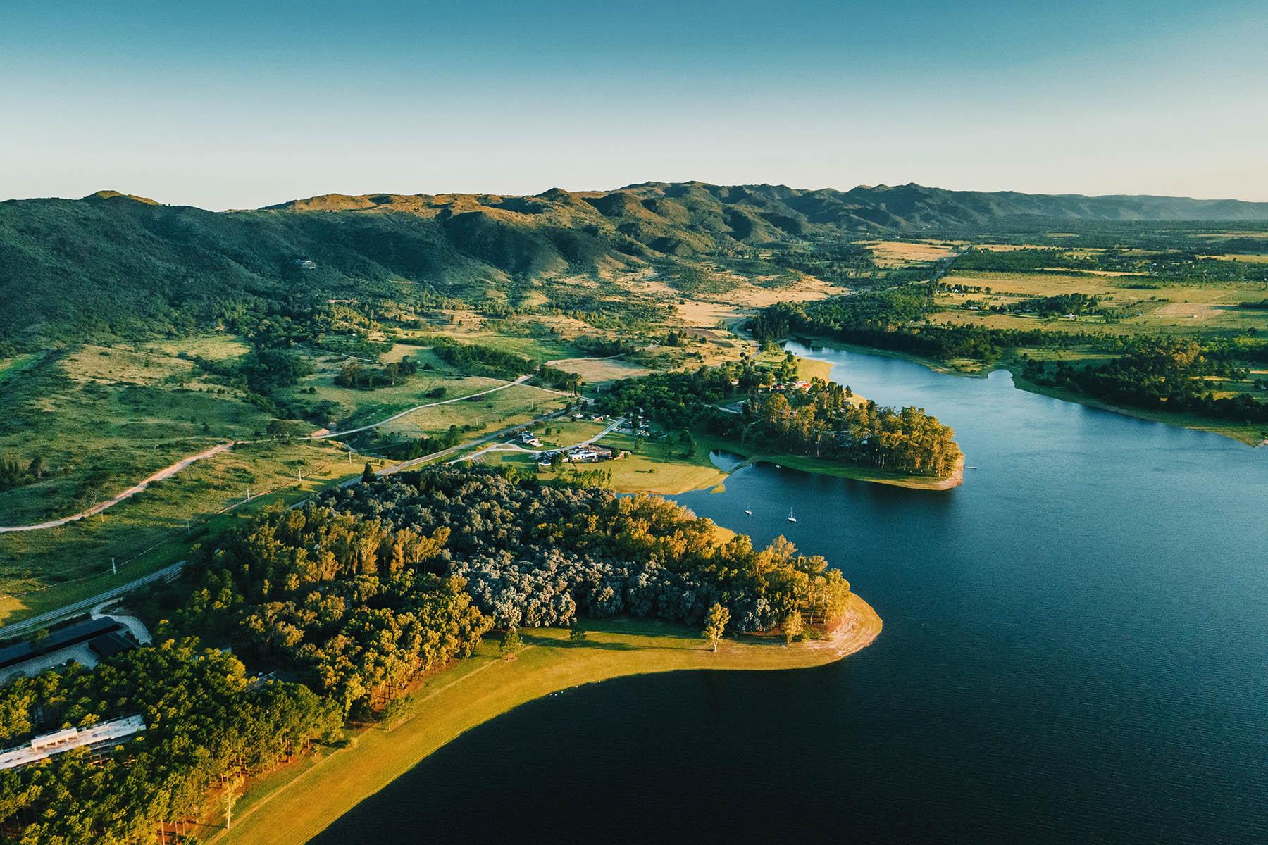 Molvento en detalle: uno de los barrios más exclusivos del Lago Los Molinos