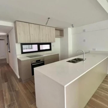 Venta departamento 2 ambientes con balcón aterrazado en Las Cañitas