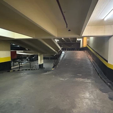Venta Cochera en microcentro