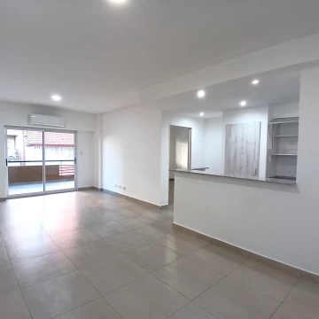 ORTUNIDAD Departamento 2 Ambientes con Balcon Terraza, Parrilla, Vestidor y Cochera APTO CREDITO
