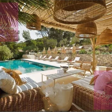 Magnificent recently renovated property, Cassis Department (13) France