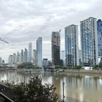Venta Oficina en Puerto Madero con cochera y vista panorámica