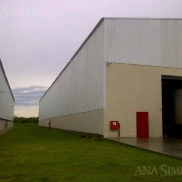 Nave Industrial - Venta con Renta - Escobar