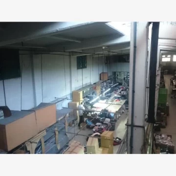 Nave Industrial - Venta con Renta - CABA Parque Patricios