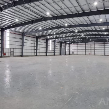 Nave Industrial - VENTA Y ALQUILER - Moreno Cuartel V