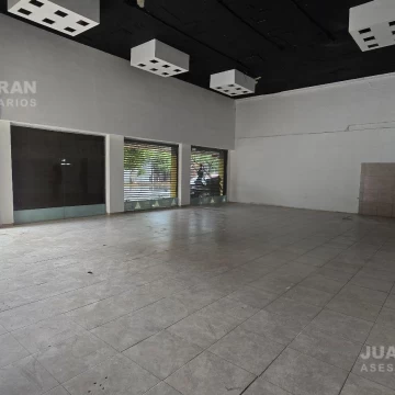 ALQUILER - Esquina Sarmiento y San Martin