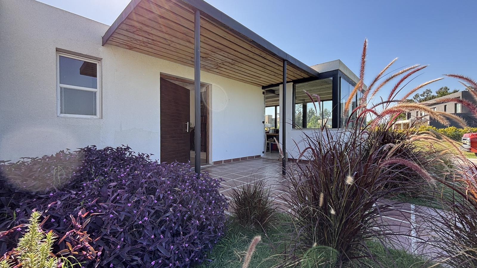 Casa de 2 dormitorios en Escobar, barrio cerrado, foto 3