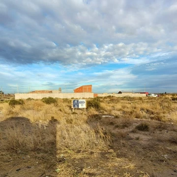 Terreno en Zona Meseta, Centenario 