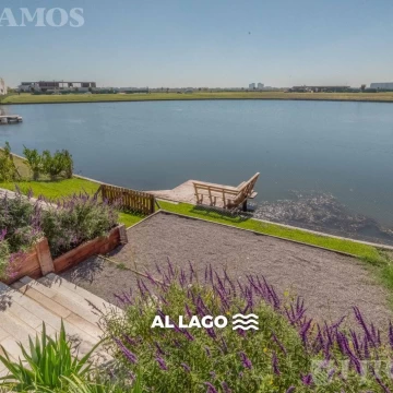Casa a la laguna con 4 dormitorios en venta en LOS PUENTES - NORDELTA