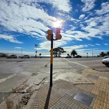 Alquiler 12 Meses Monoambiente al Frente Vista Lateral Torreón