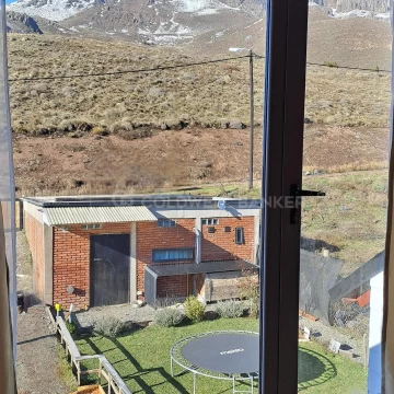 Alquiler permanente - Casa 170m2 lote 300m2 - en San Martín de los Andes – Loteo Los Manzanos