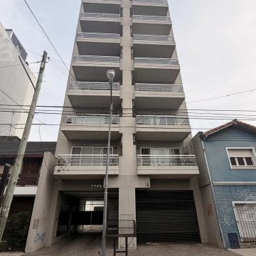 Departamento en Venta en Villa Ballester -Semipiso 2 ambientes con Cochera