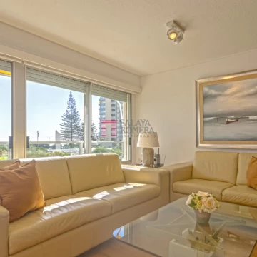 Apartamento en Punta del Este Mansa Torre Jefferson en Complejo Lincoln Center 1ra Línea de Mansa Excelentes Amenities