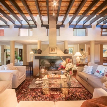 Casa en Venta de 4 dormitorios en Av. Valparaíso al 5000