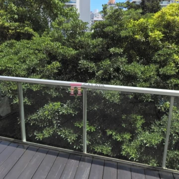 Excelente Torre ubicada en la zona de la Brava a 100 metros del océano.