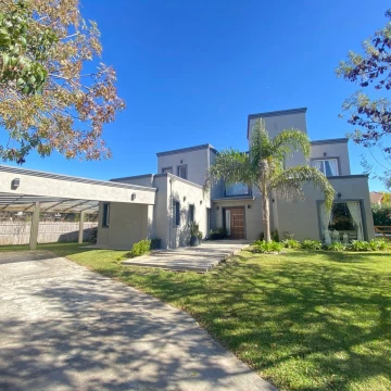 Casa en La Alameda