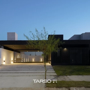 Casa en  Venta de 3 dormitorios en planta baja en Docta