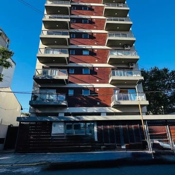 VENTA DEPARTAMENTO 2 AMBIENTES CON AMENITIES Y COCHERA EN QUILMES CENTRO