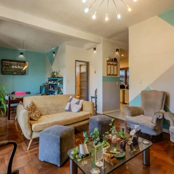 Venta - PH 5 ambientes en Villa Devoto con terraza Sin Expensas - Permuta