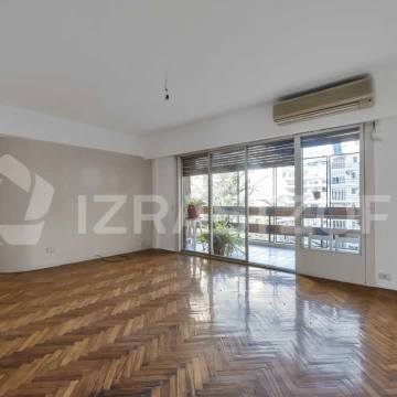 Departamento en venta en Recoleta de 4 Ambientes luminoso con balcón