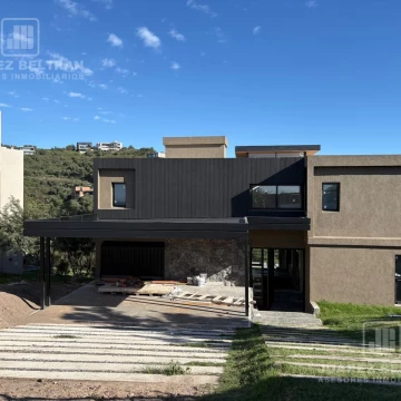 Venta – Casa de 3 dormitorios – La Deseada a ESTRENAR