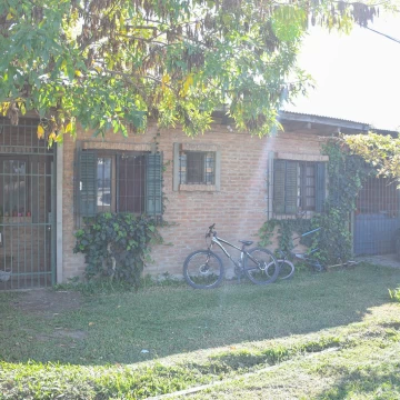 Casa en Venta en Ruta 18 2 Dormts- Pileta
