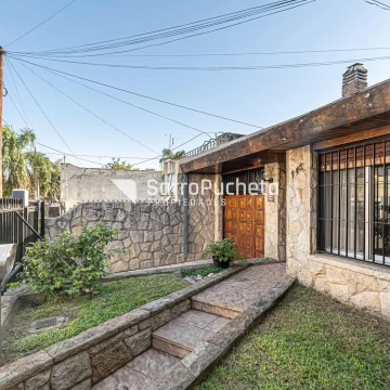 Venta casa 4 ambientes en Ramos Mejía Sur