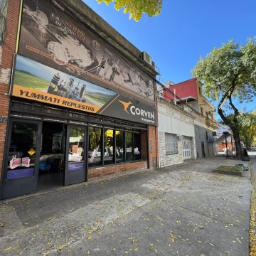 Local en venta amplio ideal para zona comercial.