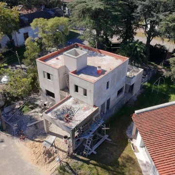 Casa en venta - Barrio con portón Los Olivos II - Bella Vista