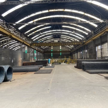 Excelente Depósito Industrial Logisto Dominico de 3600 mts Cub fuerza motriz