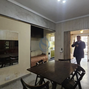 Venta Departamento monoambiente con balcón y cochera en Centro, Plaza Colón