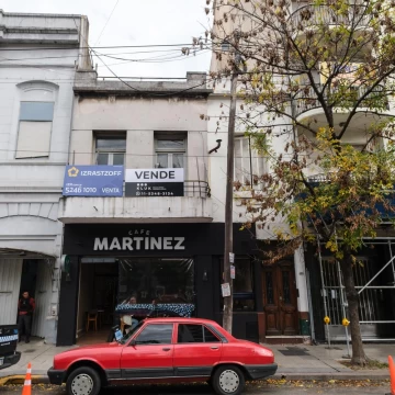Terreno en venta en pleno centro de Barracas de 330m2 actualmente local comercial 