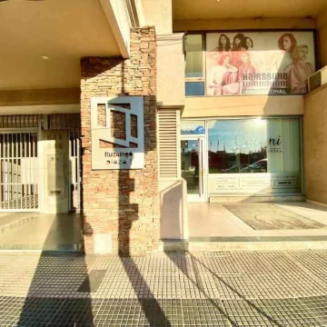 24 de Octubre 800