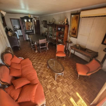 Departamento amplio en calle CONGRESO al 200, a mts de Plaza independencia y Playa Yrigoyen