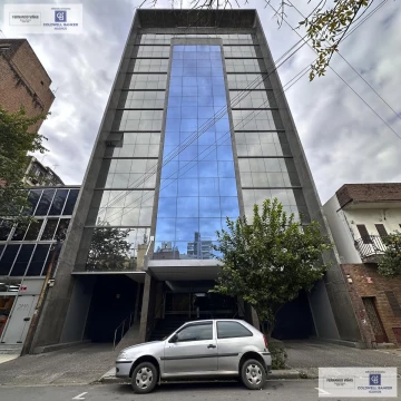 Oficina PREMIUM EQUIPADA en TRIBUNALES PARK (con cochera)