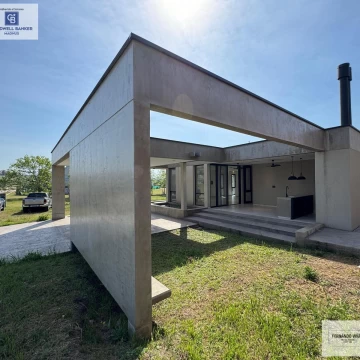 Casa a estrenar en "Country Labradores 1", Los Nogales
