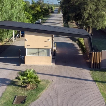 Terreno en Venta Ibarlucea, Las Casuarinas.