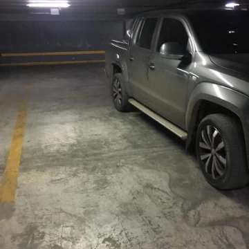 Cochera en Barrio Norte