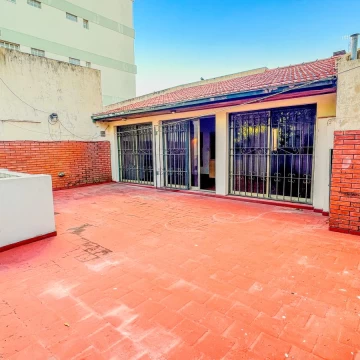 Venta - PH - 3 Ambientes - Patio - Cochera - Quincho - Terraza - Villa Pueyrredon - Permuta