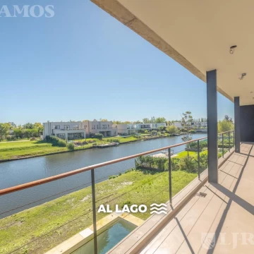 A la laguna a estrenar    4 dormitorios, en venta  en Laguna Grande