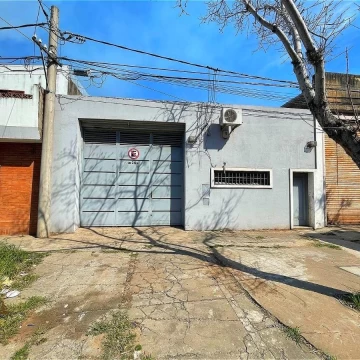VENTA  - Galpón con oficina, de 200 m2 - La Tablada, Rosario.
