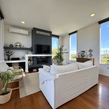 Casa ESPECTACULAR A 5 MIN DE JOSE IGNACIO 